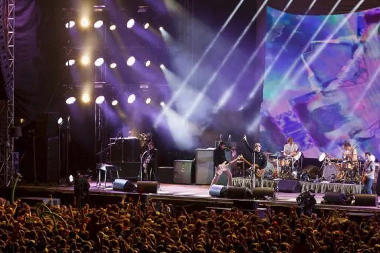 Cuxhaven rockt – beim Deichbrand 2013 Bild: Cuxhaven rockt – beim Deichbrand 2013