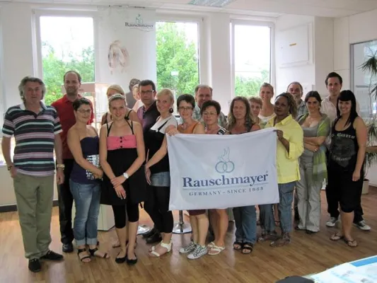 Bild: Rauschmayer-Mitarbeiter laufen für den guten Zweck