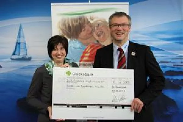 Bild: Weihnachtsspende – Helfen statt schenken