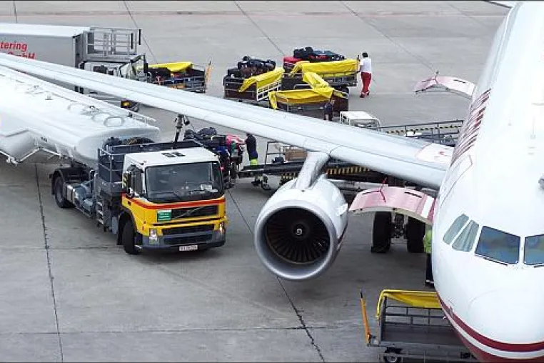 Follow me – Arbeitsplatz Flughafen Bild: Follow me – Arbeitsplatz Flughafen