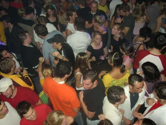 Bild: Das Semester endet: Rheinische lädt zur Farewell-Party ein