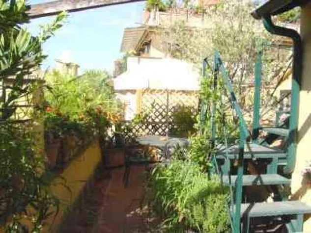 Bild: Ferienwohnung mit herrlicher Dachterrasse mitten im historischen Zentrum von Rom