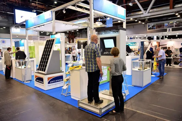 Bild: Selbstbedienterminal SBT mit innovativer Textilheizung für Monitore vorgestellt