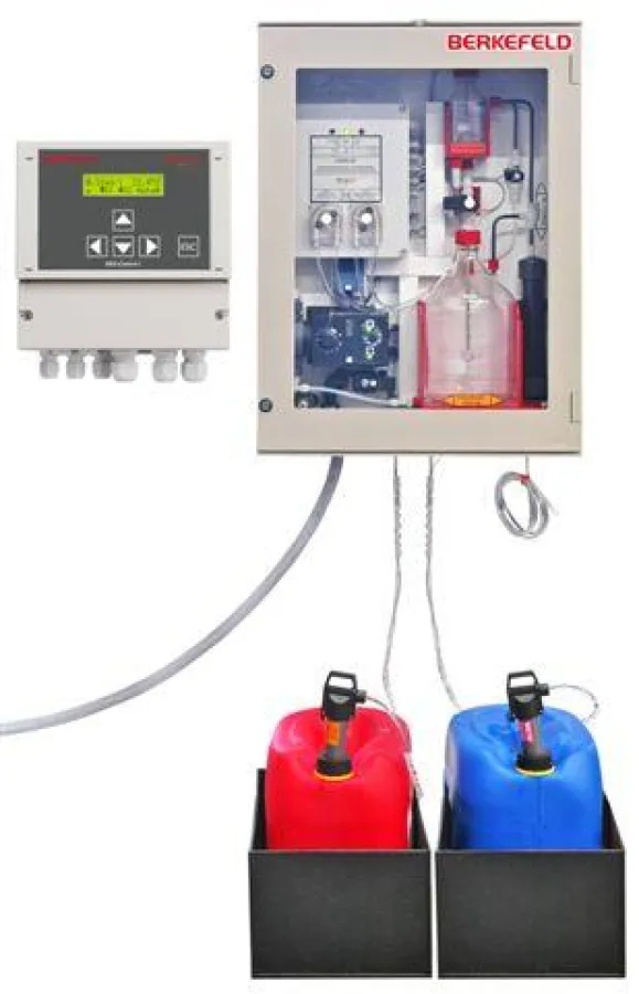 Die Mess- und Regeleinheit DES-Control zur Chlordioxidüberwachung,