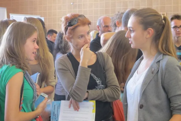 Fernweh in Stuttgart - Info-Messe für Jugendliche zu Auslandsaufenthalten Bild: Fernweh in Stuttgart - Info-Messe für Jugendliche zu Auslandsaufenthalten