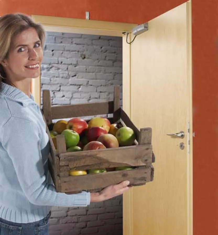 Der automatische Türantrieb SAMSON, ideal zum Nachrüsten