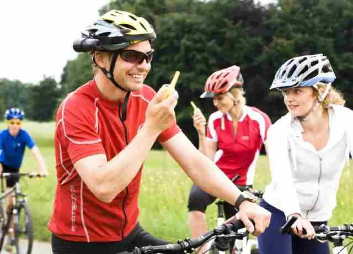 Für Outdoor Fans: Die ATC3K und das Walkie Talkie TP 380 von Oregon Scientific