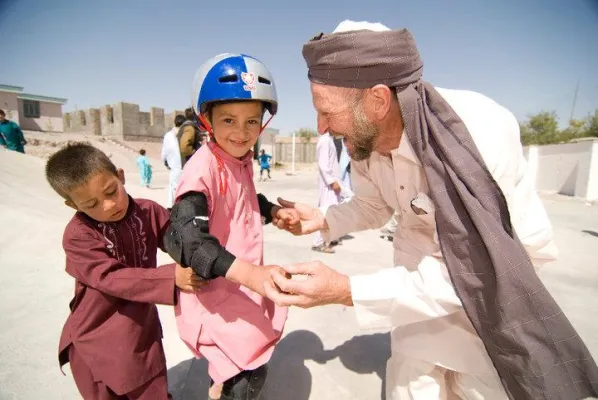 Bild: skate-aid: Die Hoffnung kommt auf vier Rollen