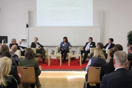 Bild: Optimale Einbindung von Mitarbeiterwissen eröffnet Unternehmen neue Perspektiven