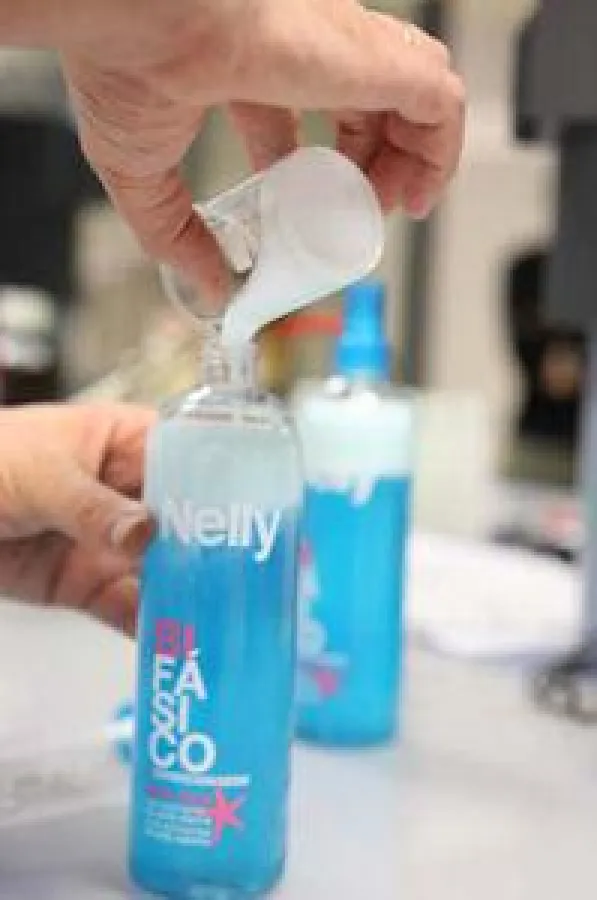 Die Produktpalette umfasst Haarpflege-, Haarstyling- und Körperpflegeprodukte