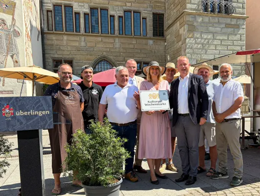 Bild: Erster Wochenmarkt als Kulturgut ausgezeichnet