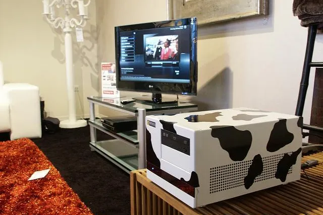 Hedron Multimedia Cow - Einrichtung und Einweisung per Fernwartungsfunktion Bild: Hedron Multimedia Cow - Einrichtung und Einweisung per Fernwartungsfunktion