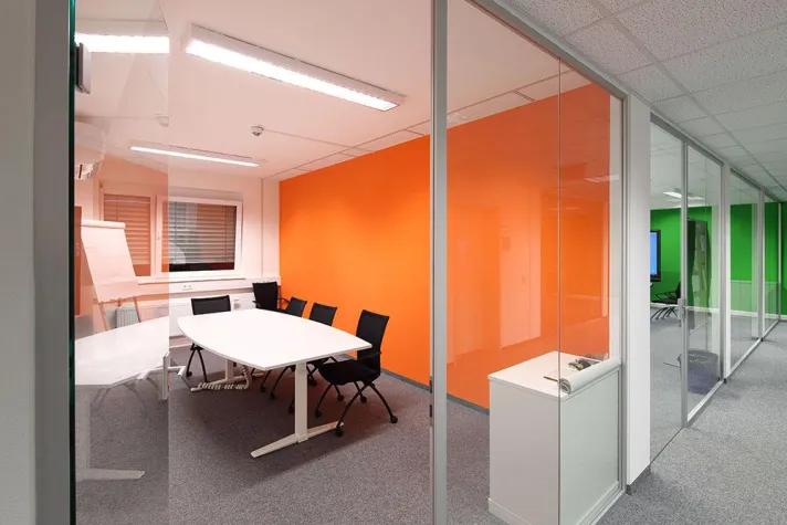 Bild: Heinkel Modulbau, Blaubeuren, baut in nur 16 Wochen ein Bürogebäude in Containerbauweise für Bosch in Abstatt