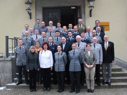 Bild: Brandenburg sammelt rund 62.000 Euro für die Kriegsgräberfürsorge