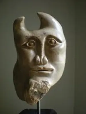 Bild: Skulpturen aus Stein - Ausstellung der Düsseldorfer Künstlerin Marion Müller-Schroll