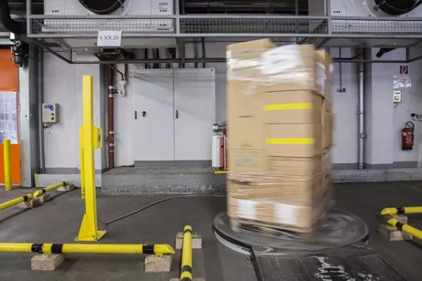 Bild: Logistik für die Systemgastronomie – Palettenfotos sparen die Lieferkontrolle