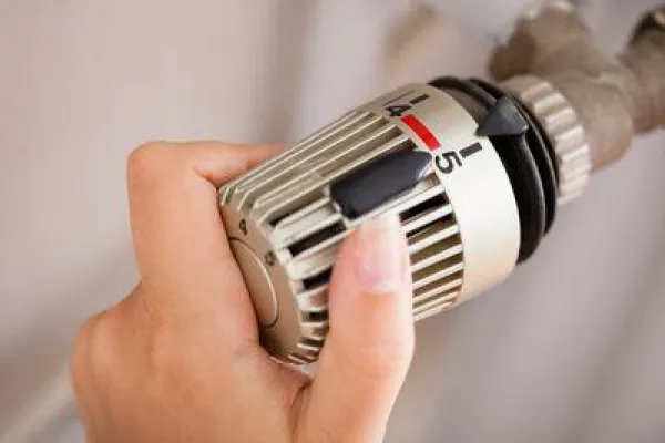 Bild: Erkältungsrisiko steigt durch trockene Heizungsluft