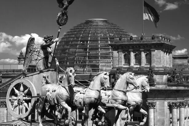 Leiter Finanz- und Rechnungswesen – mit aktuellen Informationen aus Berlin Bild: Leiter Finanz- und Rechnungswesen – mit aktuellen Informationen aus Berlin