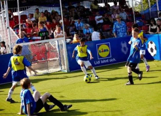 Bild: Anpfiff zum Lidl-Deutschlandcup in München