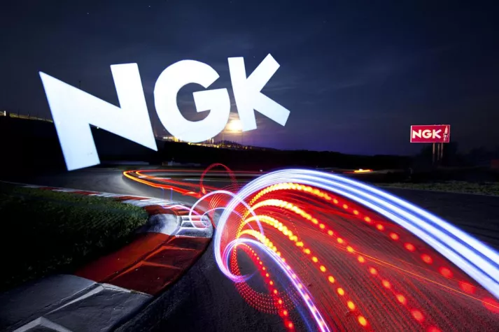 Bild: NGK Spark Plug Europe feiert 10 Jahre NGK Schikane am Nürburgring
