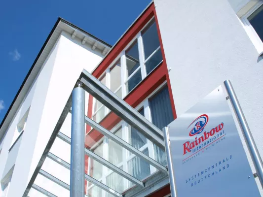 Deutscher Franchise Verband stellt Rainbow International als „Botschafter des Franchisings" vor Bild: Deutscher Franchise Verband stellt Rainbow International als „Botschafter des Franchisings" vor