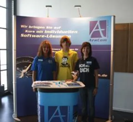 Augsburgs größter Softwareentwickler präsentiert sich dem IT-Nachwuchs Bild: Augsburgs größter Softwareentwickler präsentiert sich dem IT-Nachwuchs