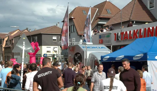 Bild: 10.000 Besucher beim Handy-Feiertag