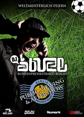 Bild: DJ ABUZE spielt zur Fußball-Weltmeisterschaft am BundesPresseStrand