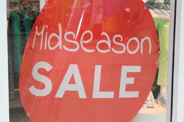 Zusammenhang zwischen Sprachwandel, Persönlichkeitseigenschaften und gesellschaftlichen Einstellungen Bild: Zusammenhang zwischen Sprachwandel, Persönlichkeitseigenschaften und gesellschaftlichen Einstellungen