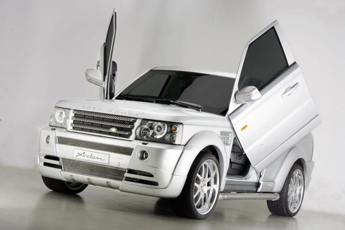 Arden Range Rover Sport mit Flügeltüren