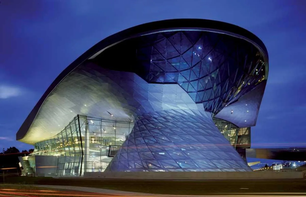 EJOT-Produkte kommen in zahlreichen renomierten Bau-Projekten zum Einsatz, wie bei der BMW-Welt in München (Quelle: EJOT)