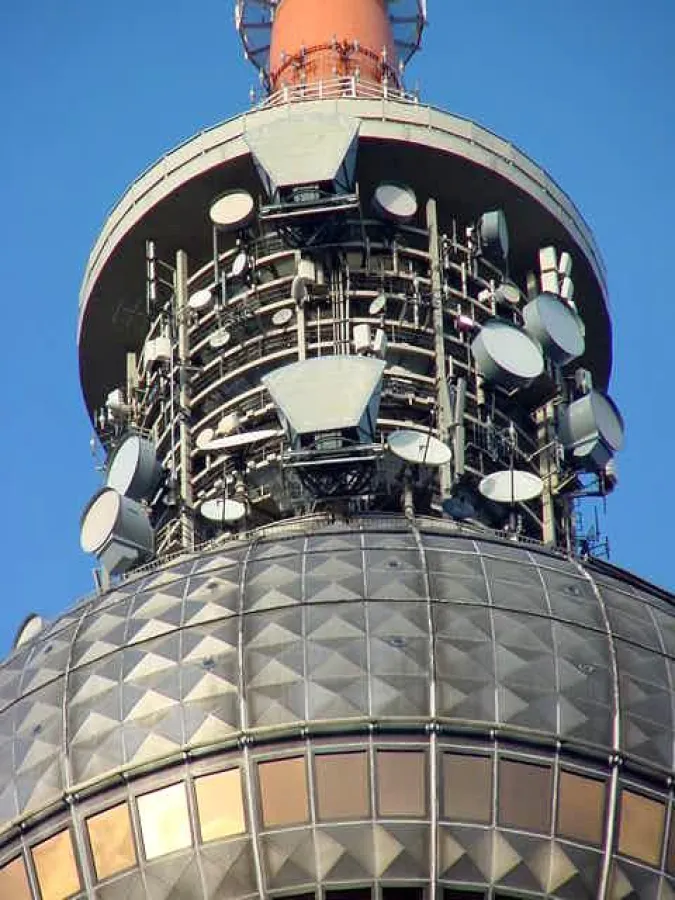 Zu den rund 800 Sendestationen von e*Message in Deutschland gehört auch der Berliner Fernsehturm