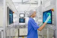 Bild: Schutz, Sicherheit und höchster Bedienkomfort - Multitouch Panel-PC und LCD in Edelstahl