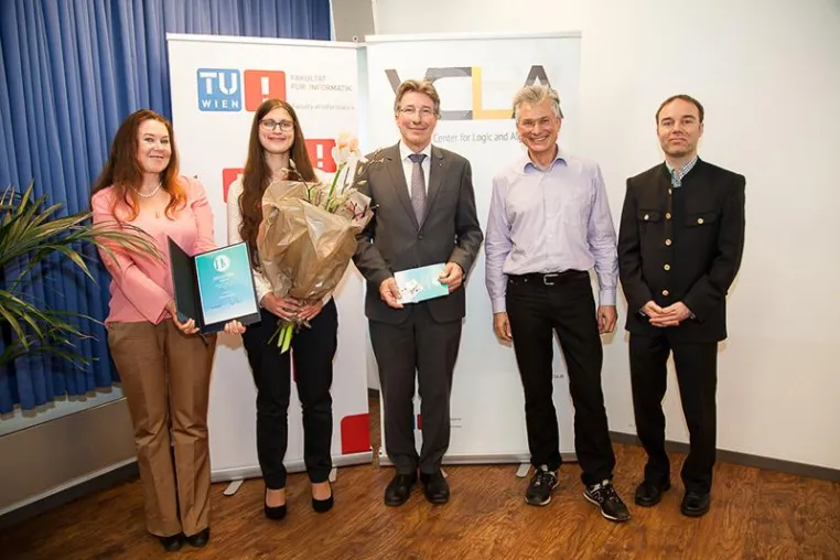 Bild: Helmut-Veith-Preis für die Nachwuchs-Informatikerin Hanna Lachnitt