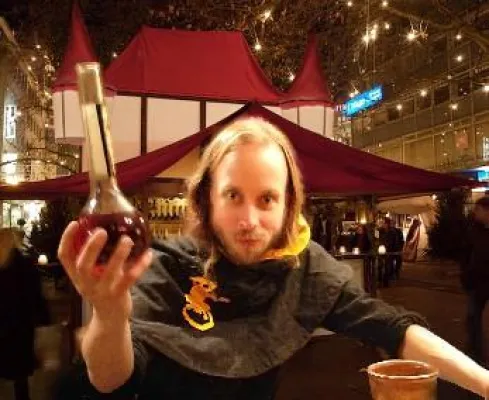 Bild: Alles andere ist nur Glühwein - Historische "Elixiere" auf dem mittelalterlichen Weihnachtsmarkt in Essen