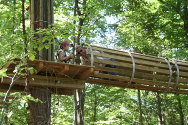 Bild: Neuer Waldkletterpark mit Deutschlands größter Megaseilbahn