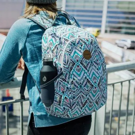 BACK TO SCHOOL: DAKINE SHOP PRÄSENTIERT DIE SCHULTRENDS FÜR HERBST UND WINTER Bild: BACK TO SCHOOL: DAKINE SHOP PRÄSENTIERT DIE SCHULTRENDS FÜR HERBST UND WINTER