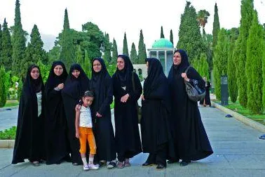 Orient ohne Schleier - Frauenreisen mit Berti Spießl - Der Iran ungeschminkt - Kultur, Kontakte und Wandern Bild: Orient ohne Schleier - Frauenreisen mit Berti Spießl - Der Iran ungeschminkt - Kultur, Kontakte und Wandern