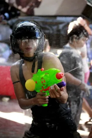 Bild: Waffenunruhen in Thailand