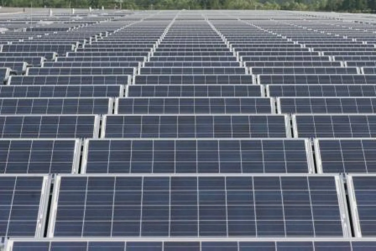 Knapp 7.000 WINAICO Module wurden bei der Flachdachanlage in Lehrte verbaut