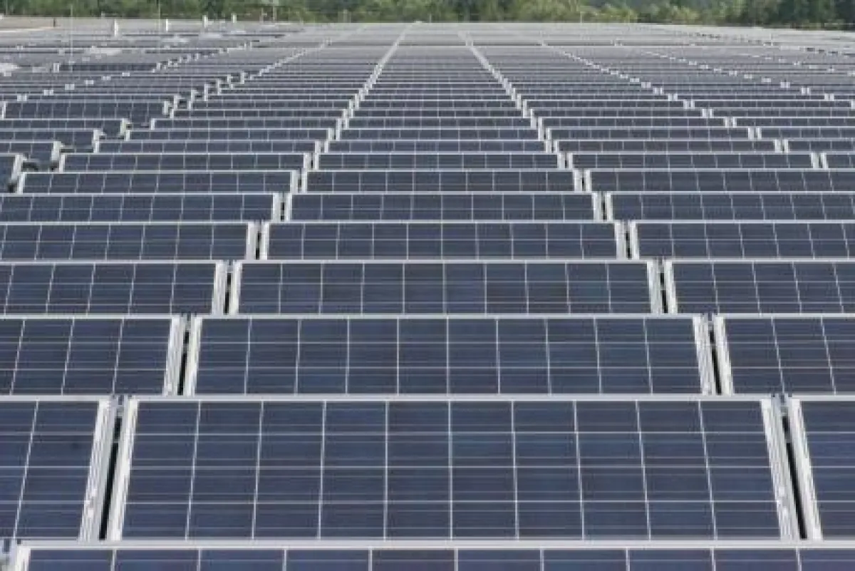 Knapp 7.000 WINAICO Module wurden bei der Flachdachanlage in Lehrte verbaut