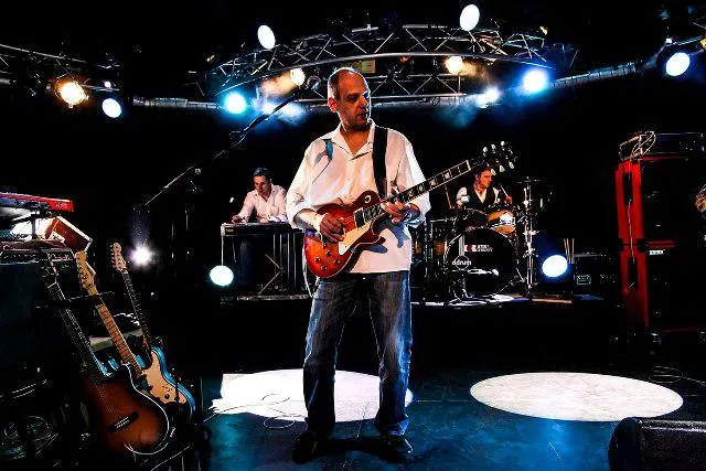 Dire Strait Tribute "brothers in arms" Bild: Dire Strait Tribute "brothers in arms"
