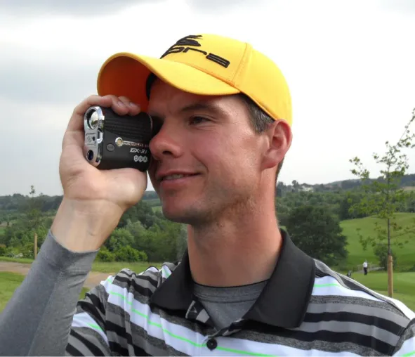 Bild: Dennis Lohrmann gewinnt mit Leupold® GX® die Premiere der golf.extra PGA Club Professional Series
