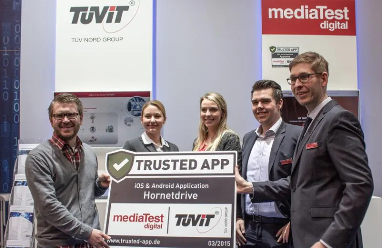 Hornetdrive erhält Prüfsiegel „TRUSTED APP“ Bild: Hornetdrive erhält Prüfsiegel „TRUSTED APP“