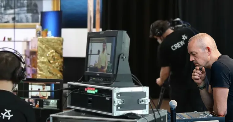 Medientechnikforschung: Dass Ton und Bild im TV synchron sind, ist keine Banalität Bild: Medientechnikforschung: Dass Ton und Bild im TV synchron sind, ist keine Banalität