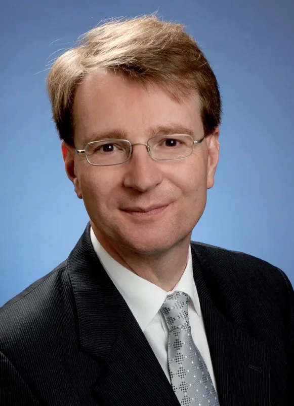 Dr. phil. Leopold H. Hüffer, Managing Director der Hüffer AG