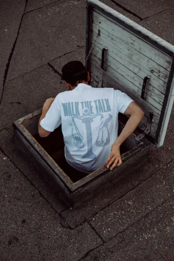 Bild: Pressemeldung Sichtexot x ekn footwear "WALK THE TALK" T-Shirt & Verlosung
