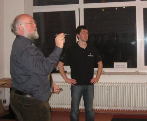 Bild: Satzungsänderungen und Pokalauslosung zu Weihnachten