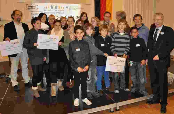 Bild: Drei neue Slogans für Toleranz und gegen Fremdenhass