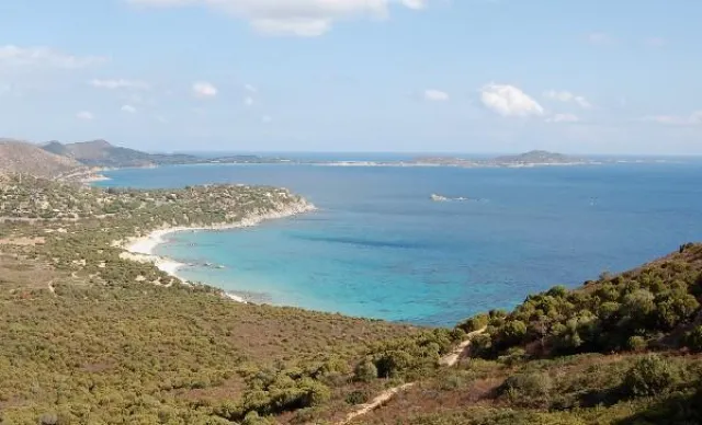 Bild: Urlaub in Sardinien – Viele neue Hotels und Ferienhäuser im Online-Katalog von Sardinia Natour